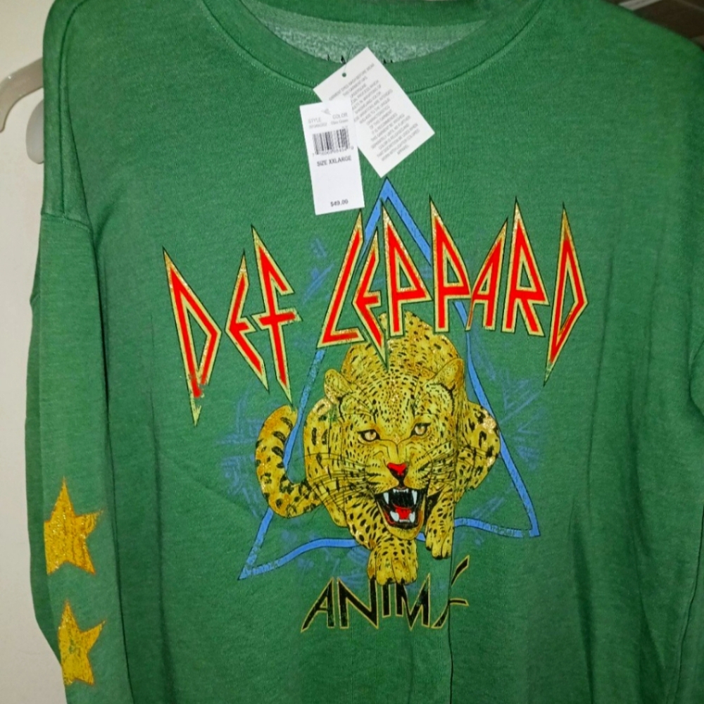 Sweatshirt